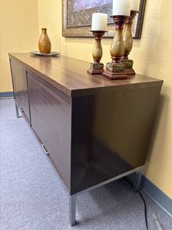 Credenza-metal