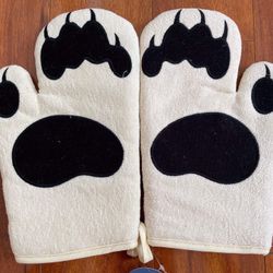 Bear Paw Oven Mitts