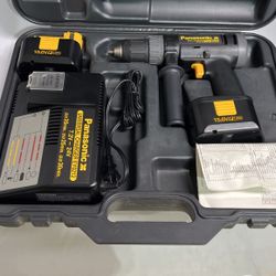 Panasonic  Drill -Driver And Flashlight 