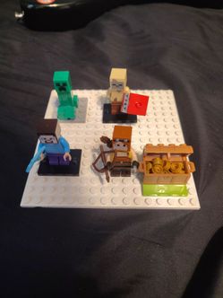 LEGO Minecraft Minifigures Set with Baseplate