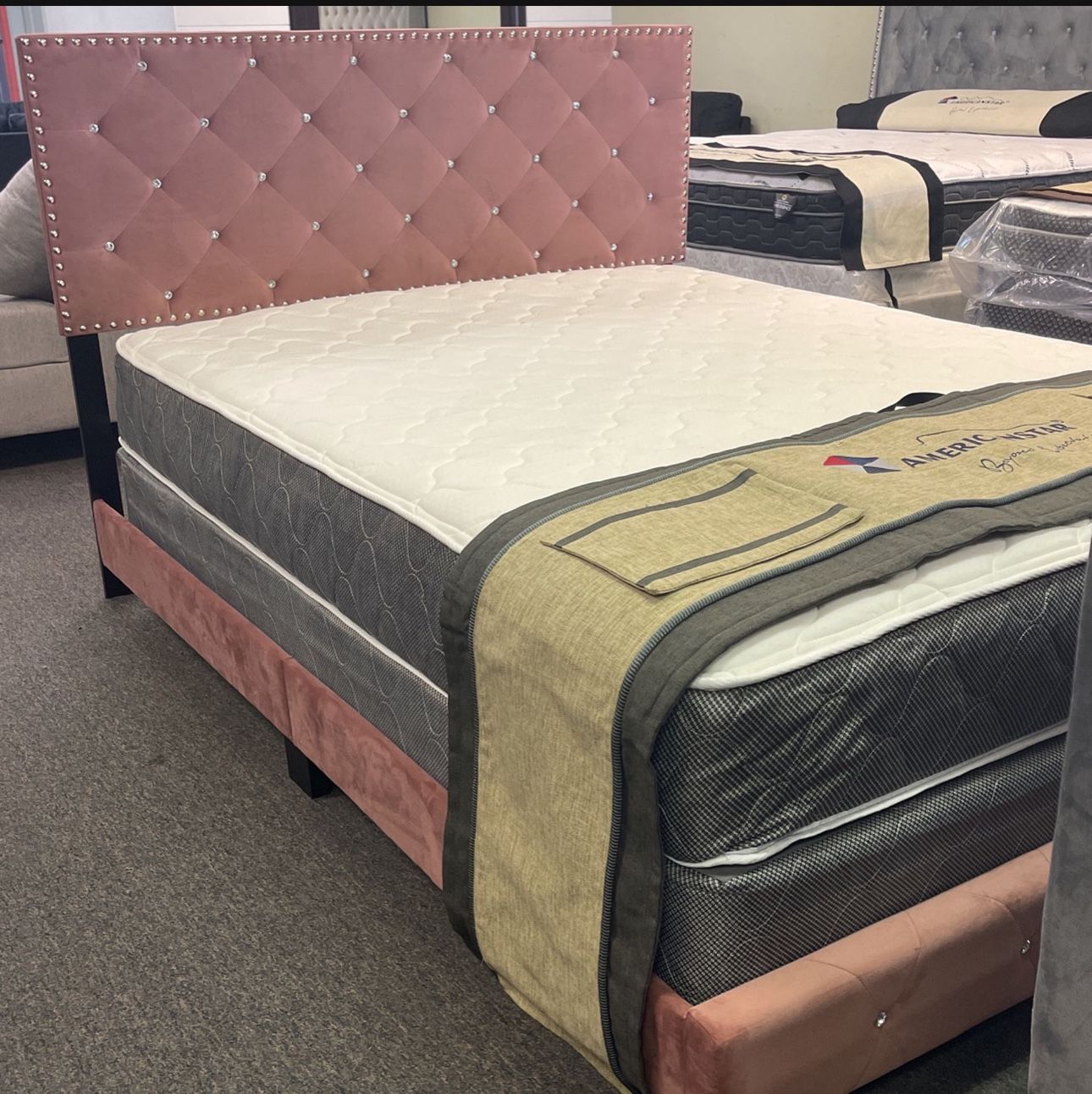NEW VELVET BED COMPLETE WITH MATTRESS AND BOXSPRING INCLUDING FREE