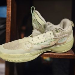 Li-Ning Way of Wade 10 Low "Avocado"