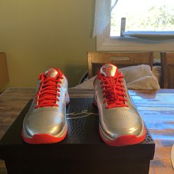 NIKE KOBE 5 CAITLYN CLARK ROOKIE OF THE YEAR SIZE 8