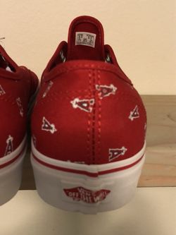 Los Angeles Angels, Shoes