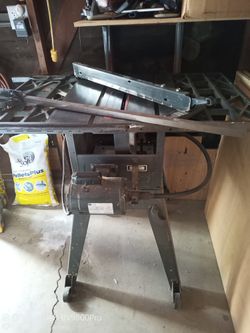 Craftsman 10 inch cable drive table saw with new stock blade. Includes wheels.