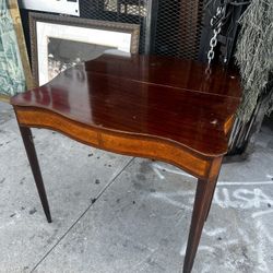 Extendable Wooden table 