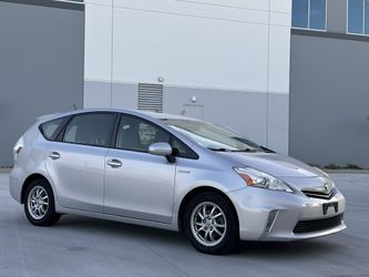 2014 Toyota Prius V