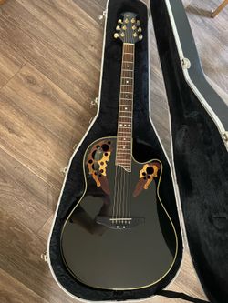 Ovation Acoustic/Electric Guitar Celebrity Deluxe CC257
