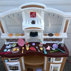 Step2 Kitchen With Stuff 