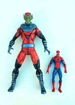 Super skrull 12in marvel legends