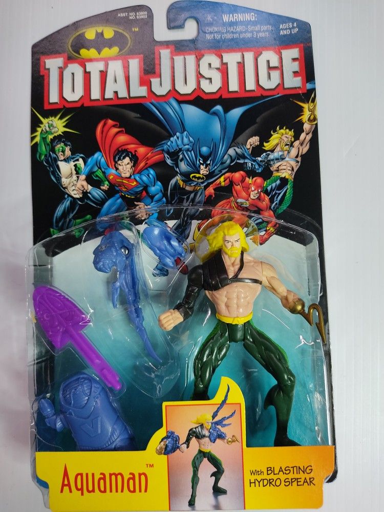 Total Justice AQUAMAN Action Figure DC