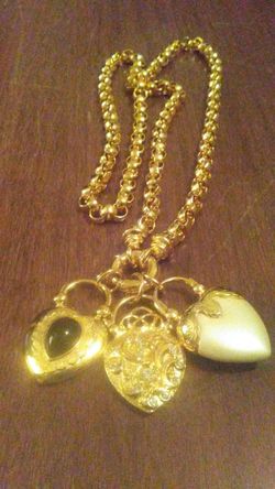 Joan Rivers 3 Heart Charms Necklace