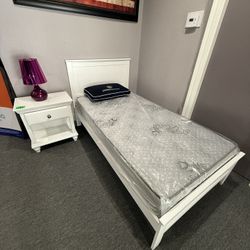 Twin Bed Frame 