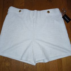 XL Shorts NWT