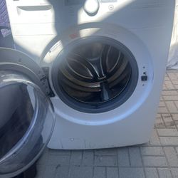 Whirlpool Duet HE Washer In Excellent Condition, Azusa 
