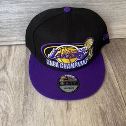 Lakers New Era Snapback Hat$35