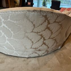 Sectional Sofa With 4x4 Coffee Table $175