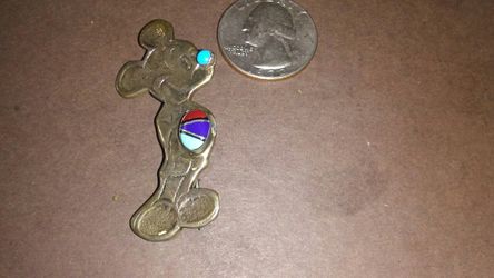 Stearling silver mickey mouse