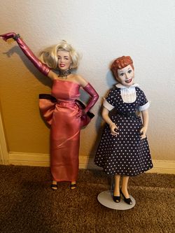 Dolls collectibles