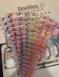 Beetles Press On Nails Kit