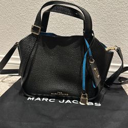 The Marc Jacob Crossbody Bag!   💼 