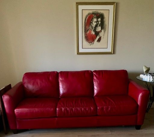 Red Sofa 