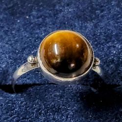 Tiger's Eye Sterling Silver Ring Size 6.5 Weighs 1.54 Grams 