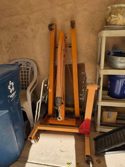 Engine hoist stand