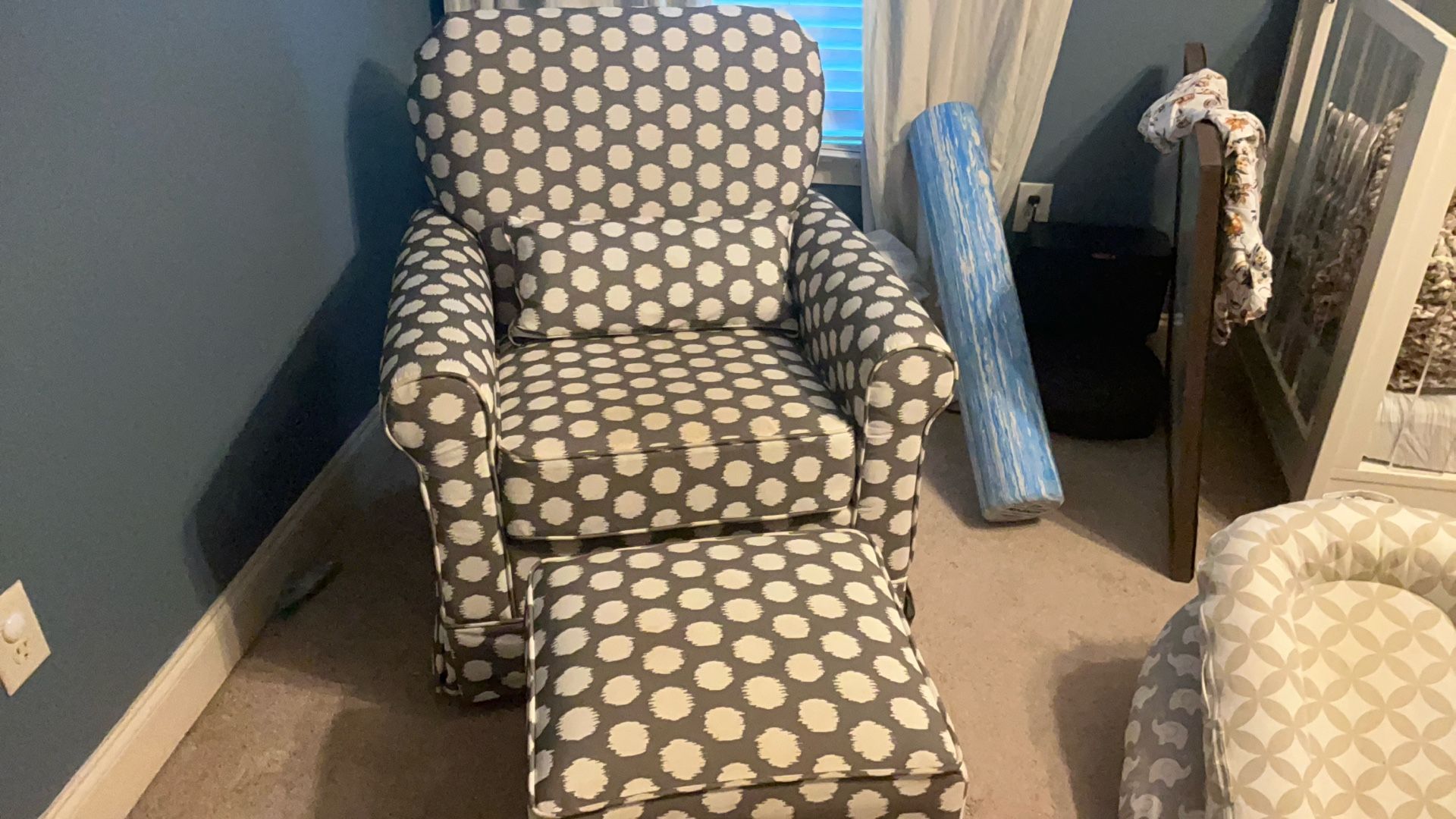 Rocking Chair And Ottoman Perfect For New Moms