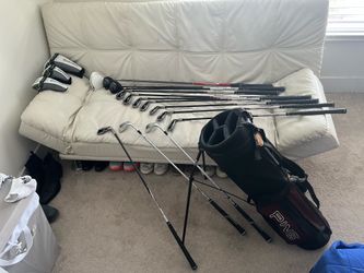 Golf Club Set with Bag (has stands)