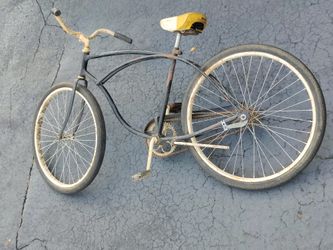 Schwinn Typhoon Vintage Rides Perfectly