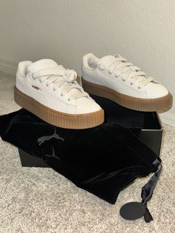 Women’s Puma Shoe