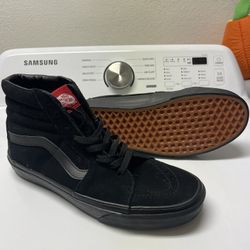Vans Sk8-Hi (men’s 9) 
