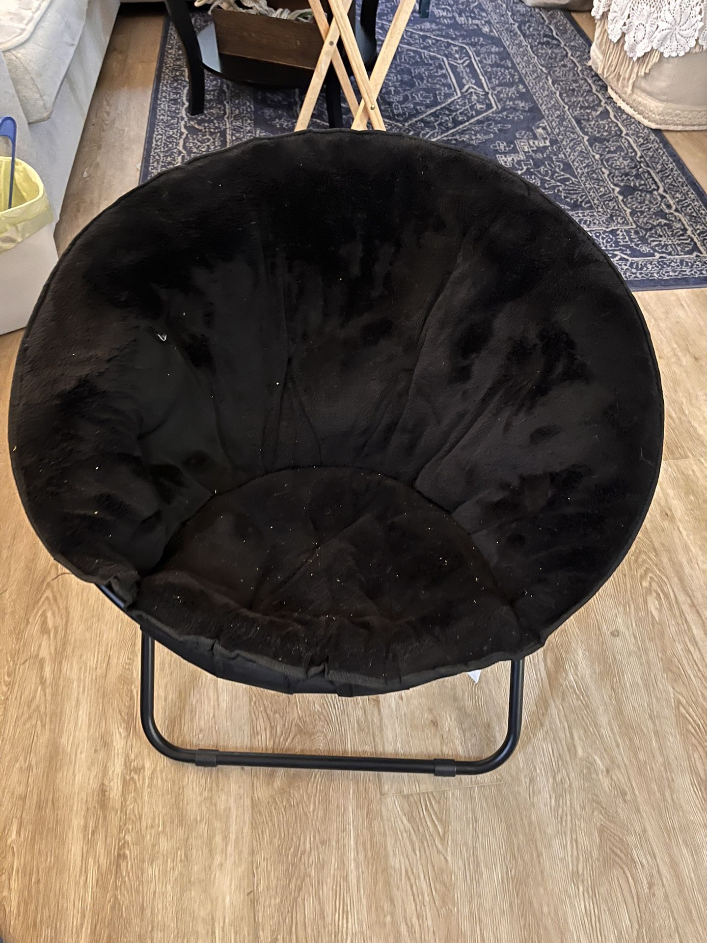 Plush Saucer Chair 30x26.4x28