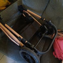 Aspen Gold And Black Stroller