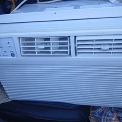 GE AIR CONDITIONER 6000 BTU FOR SMALL ROOM LOST THE CONTROL ONLY USED ONES $125