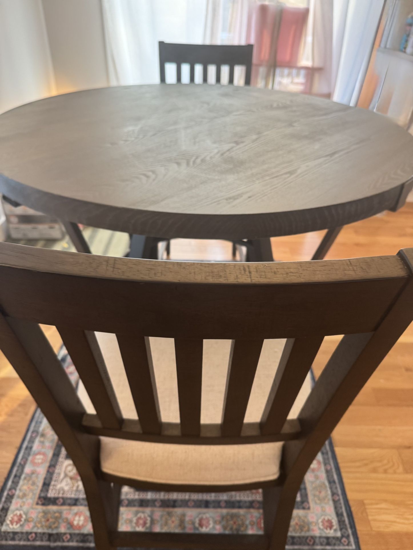 High Top Table with 2 High Top Chairs $200 OBO