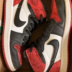 Jordan 1 Retro High OG (PS) – Varsity Red/Black/White – Size 2.5Y