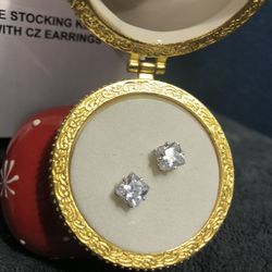 Avon festive Stocking keepsake With CZ stud earrings 