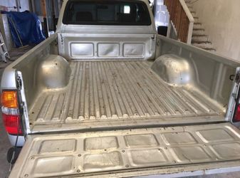 POLYURETHANE SPRAY-ON TRUCK LINER & ALL AROUND PROTECTIVE COATINGS 👍🏾