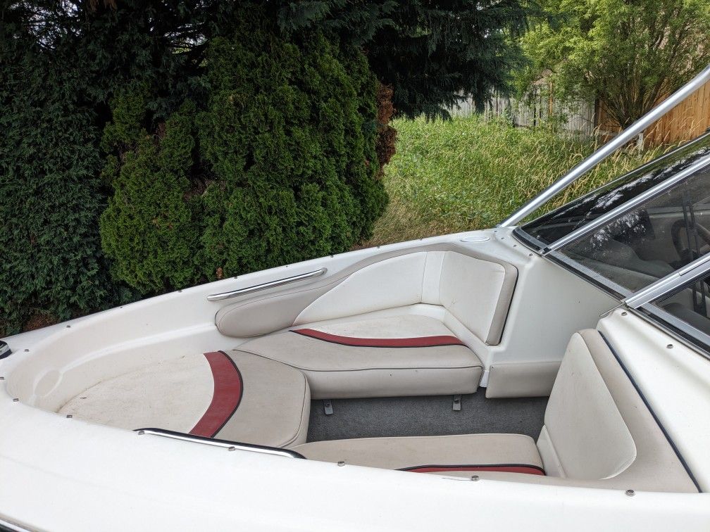 1995 Bayliner 2050 SS Capri Mechanics Special With Single Axle Trailer