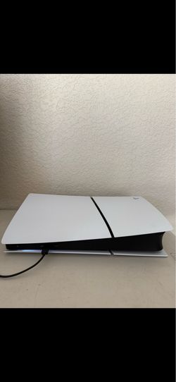 PS5 digital 825GB & Crua 27” 180hz 1080p monitor
