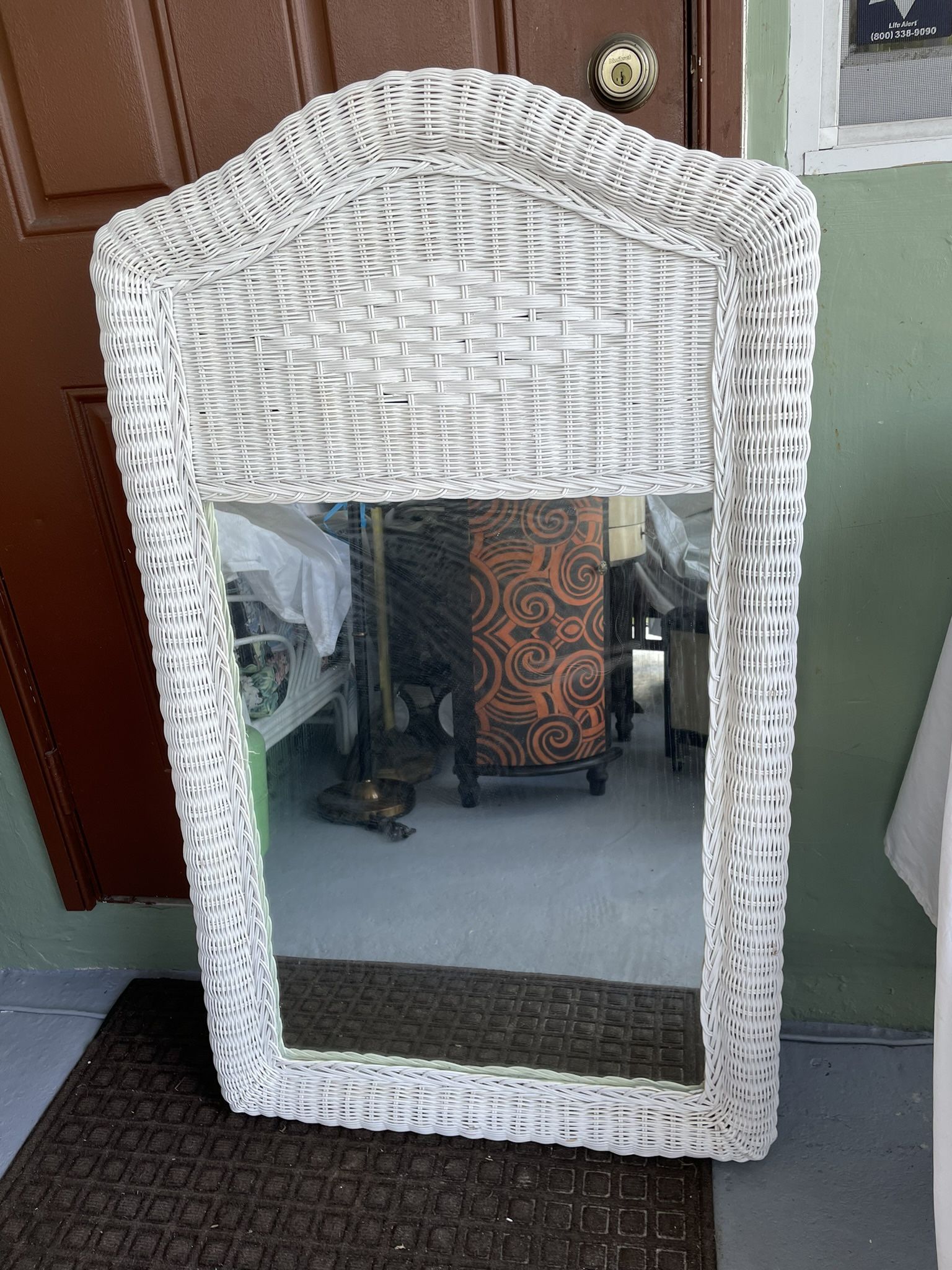 Rattan Wall Mirror 48”1/2H X 29”W In Good Condition $30 Firm On Price