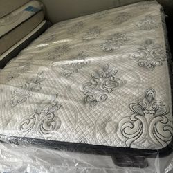 Set queen sizes Mattress and box spring