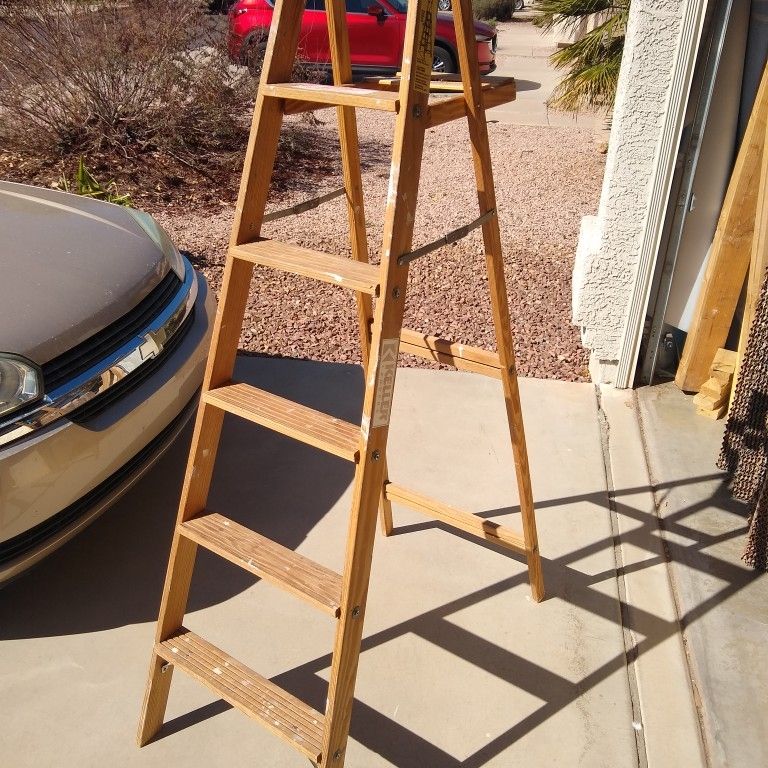 Keller 6 Ft Step Ladder