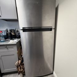 Whirlpool Refrigerator 