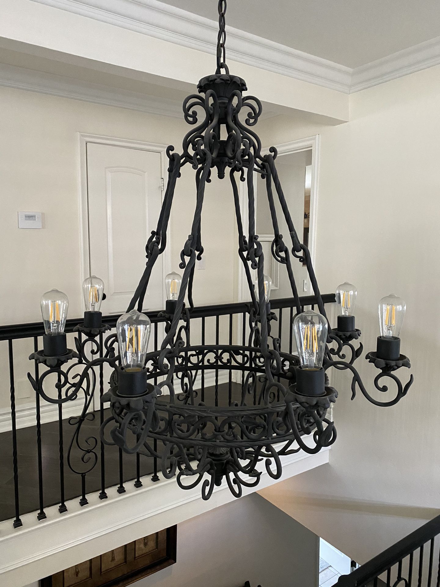 8 light Iron chandelier