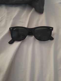 Ray-bans, wayfers