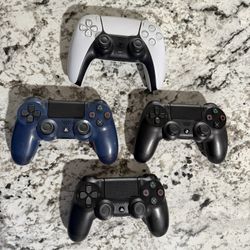 3 ps4 & 1 ps5 wireless controllers for parts or repair