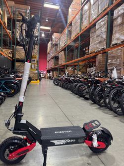 Large-tired fast electric scooter